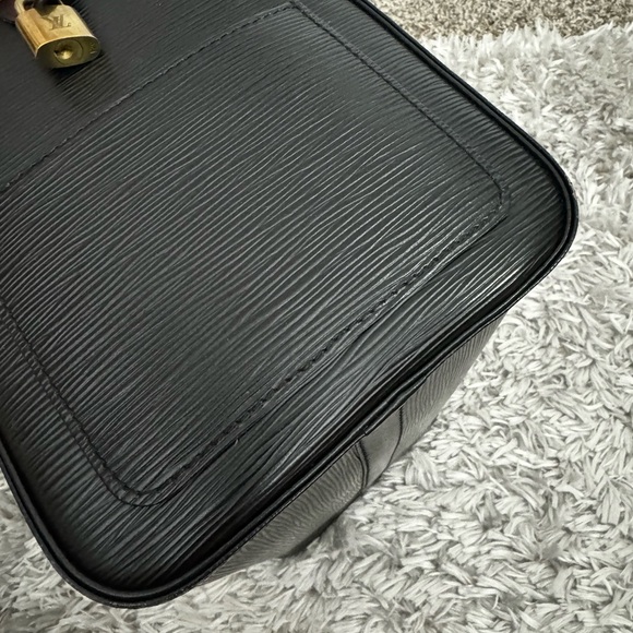 Louis Vuitton vintage Epi 30 and kiss wallet set - Picture 10 of 15